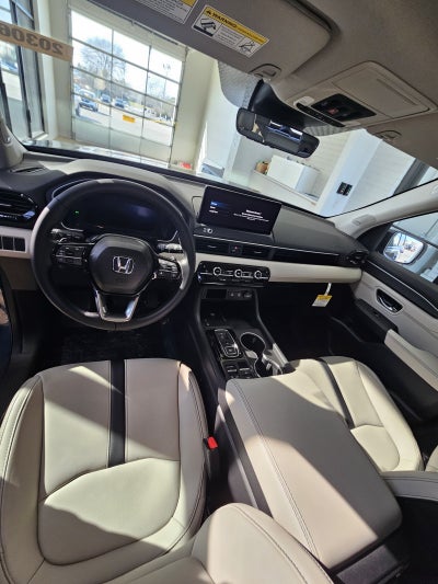 2026 Honda Pilot AWD Touring Blackout