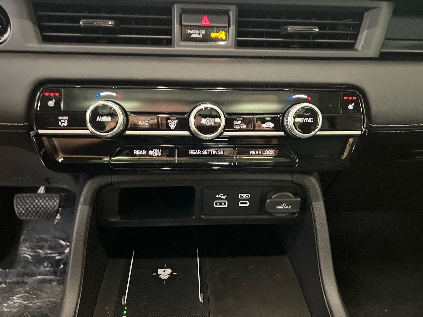 2025 Honda Pilot AWD Touring w/HPD Wheels