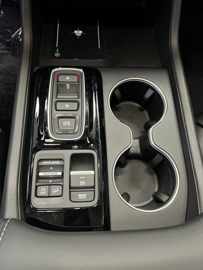 2025 Honda Pilot AWD Touring w/HPD Wheels