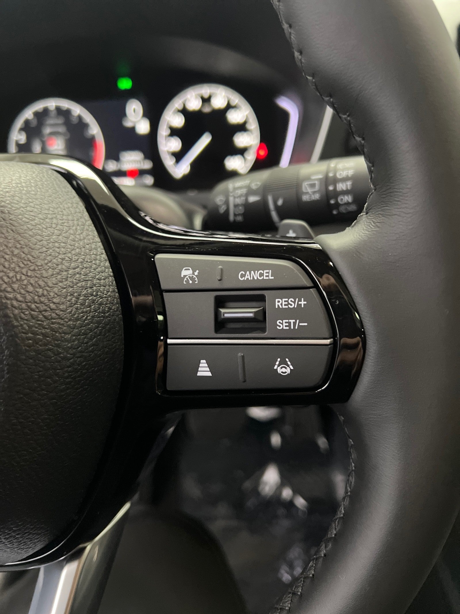 2025 Honda Pilot AWD Touring w/HPD Wheels