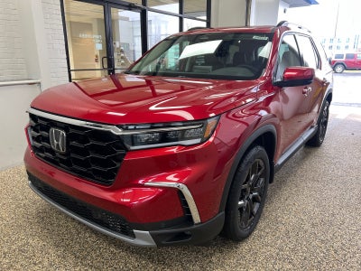 2025 Honda Pilot AWD Touring w/HPD Wheels