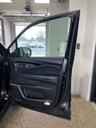 2023 Honda Ridgeline Black Edition