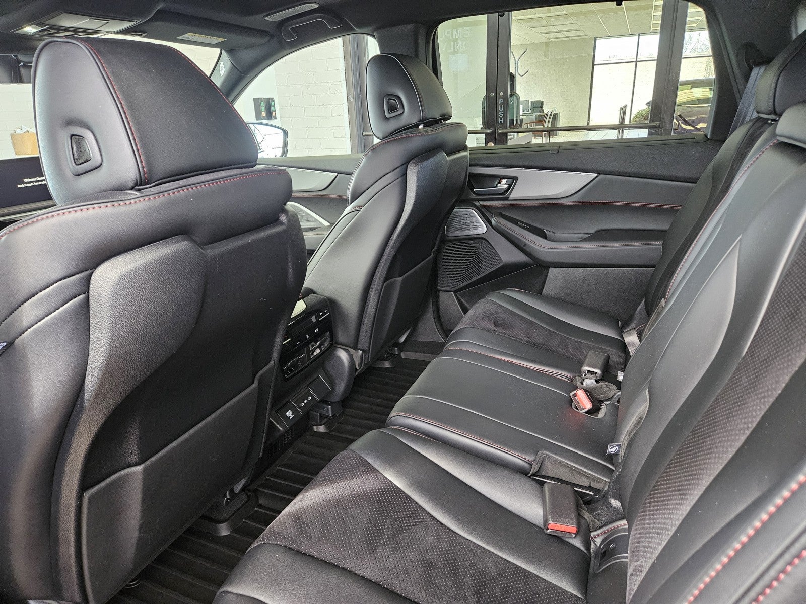 2025 Acura MDX w/A-Spec Package