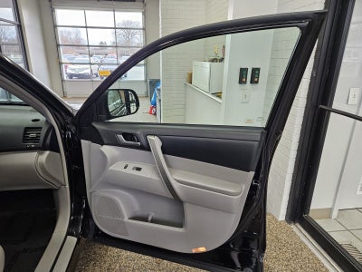 2013 Toyota Highlander SE