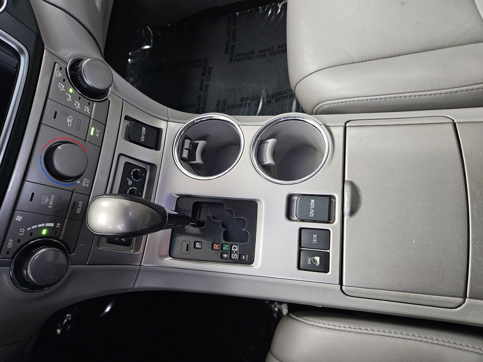 2013 Toyota Highlander SE