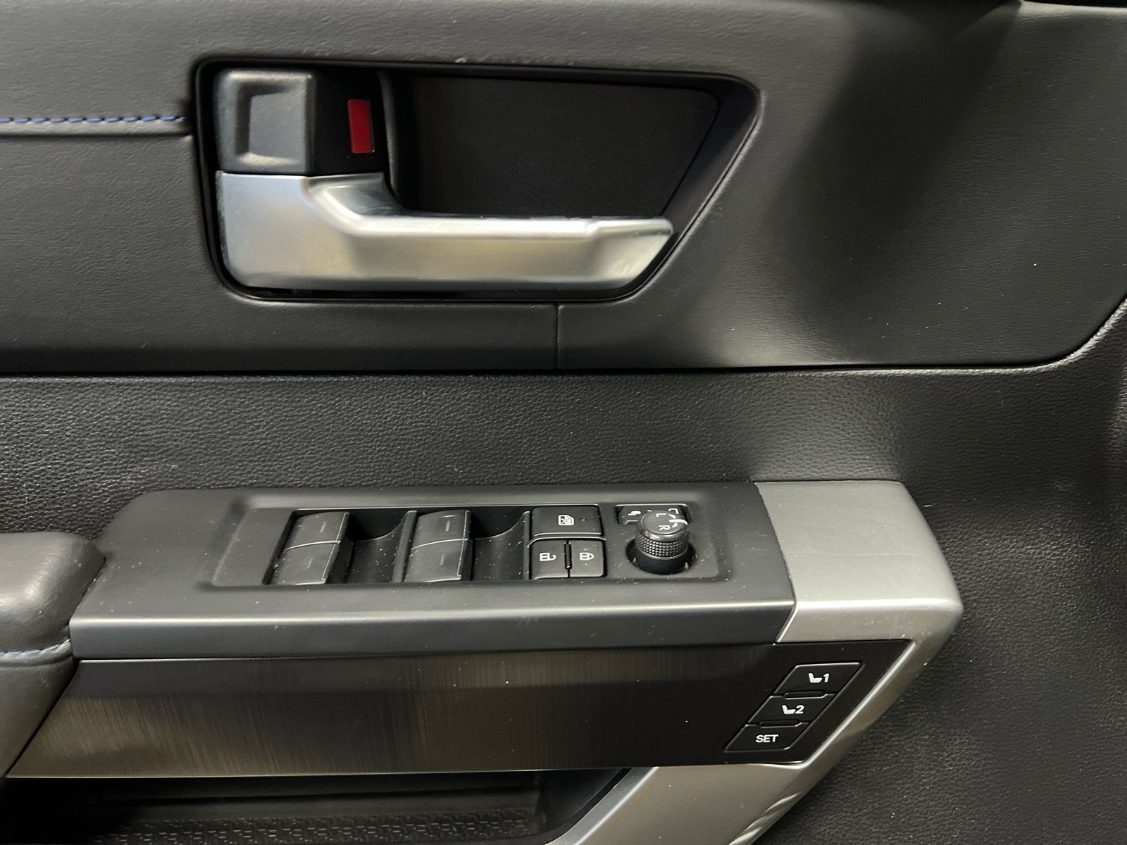 2023 Toyota Tundra 4WD Platinum