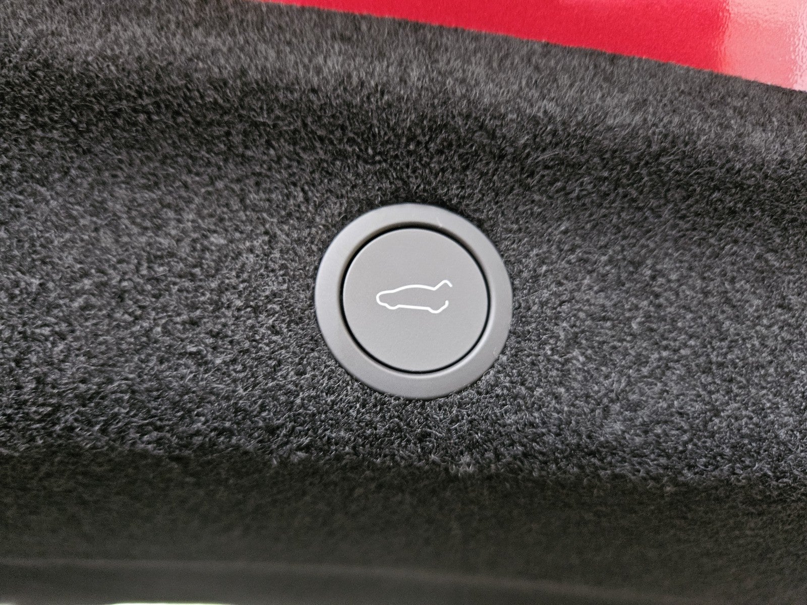2026 Tesla Model Y Premium