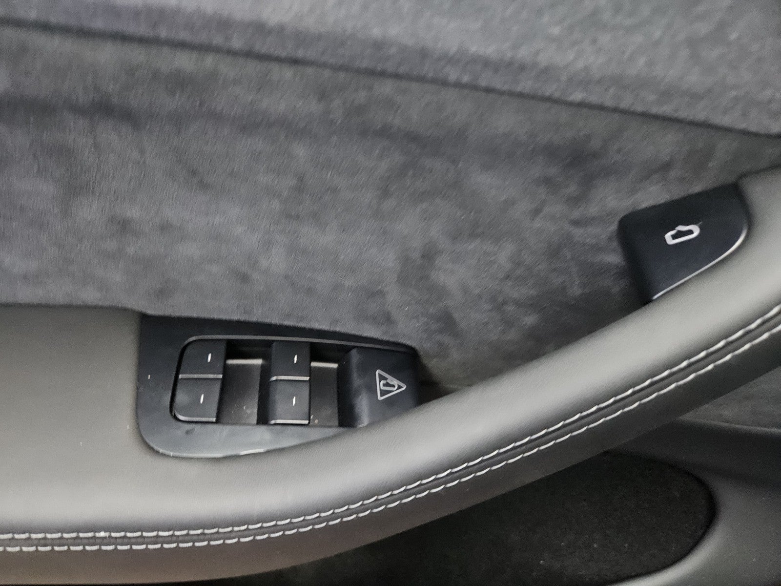 2026 Tesla Model Y Premium