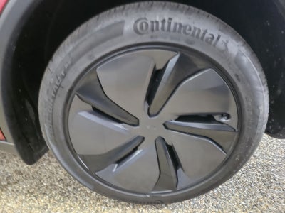 2026 Tesla Model Y Premium