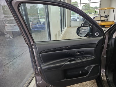 2018 Mitsubishi Outlander LE