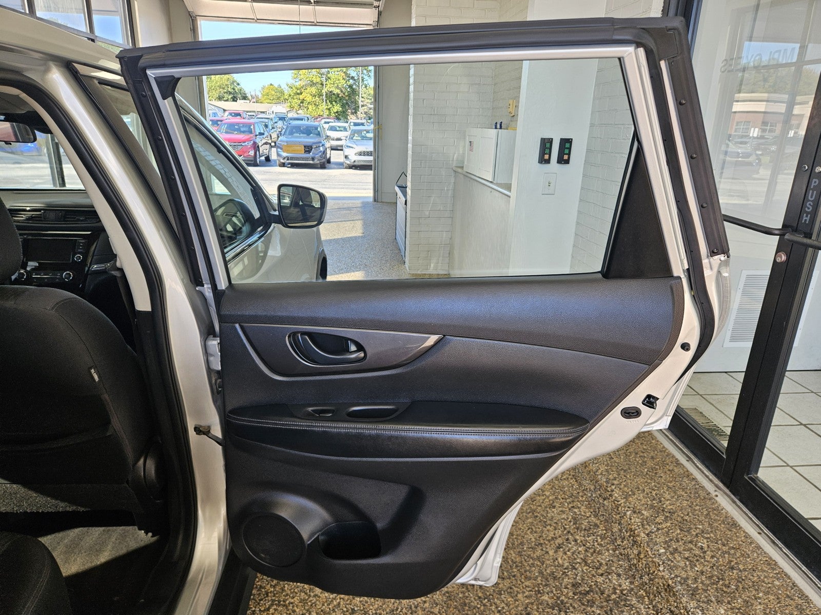 2020 Nissan Rogue S