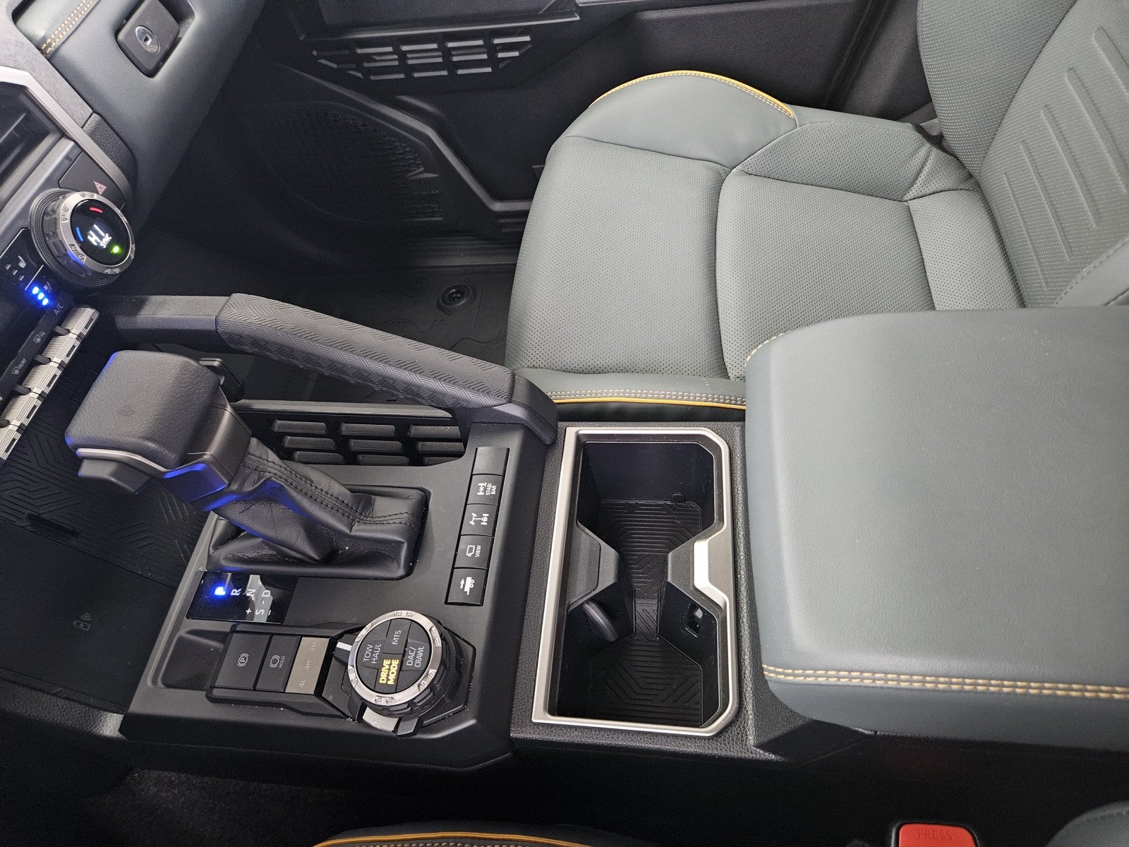 2025 Toyota 4Runner Hybrid Trailhunter