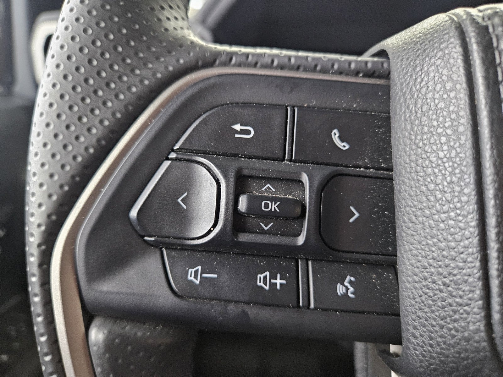 2025 Toyota 4Runner Hybrid Trailhunter