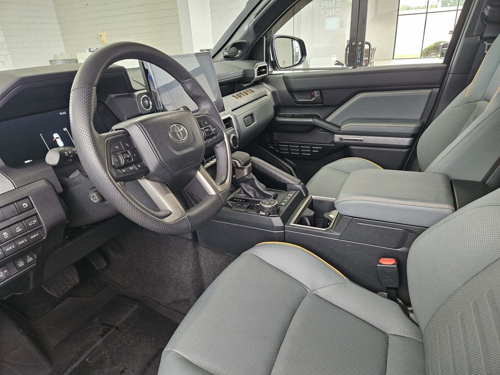 2025 Toyota 4Runner Hybrid Trailhunter