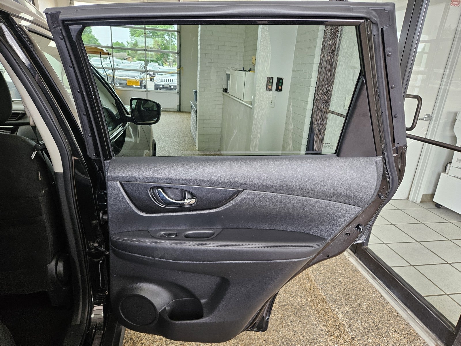 2018 Nissan Rogue SV