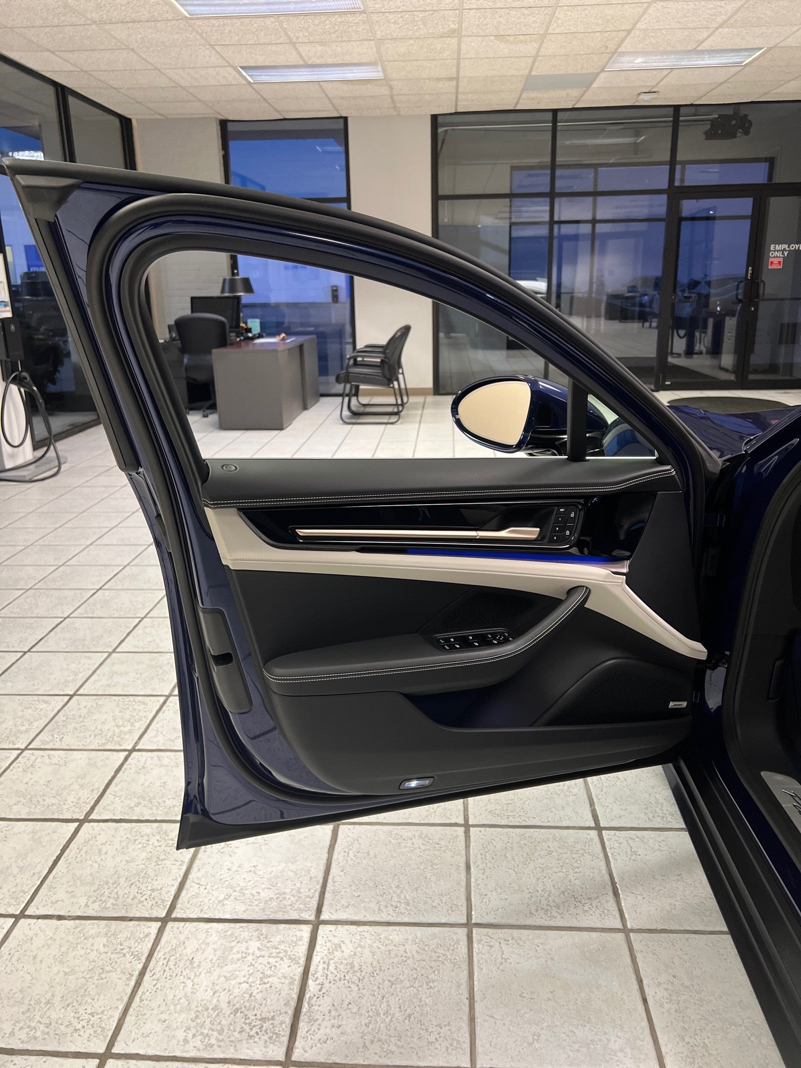 2024 Porsche Panamera 4